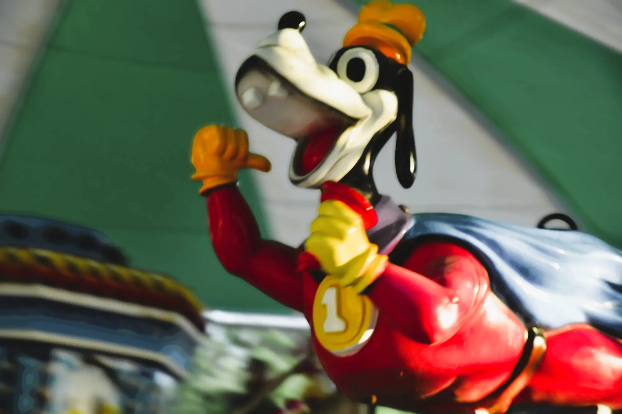 חיות מעופפות 110