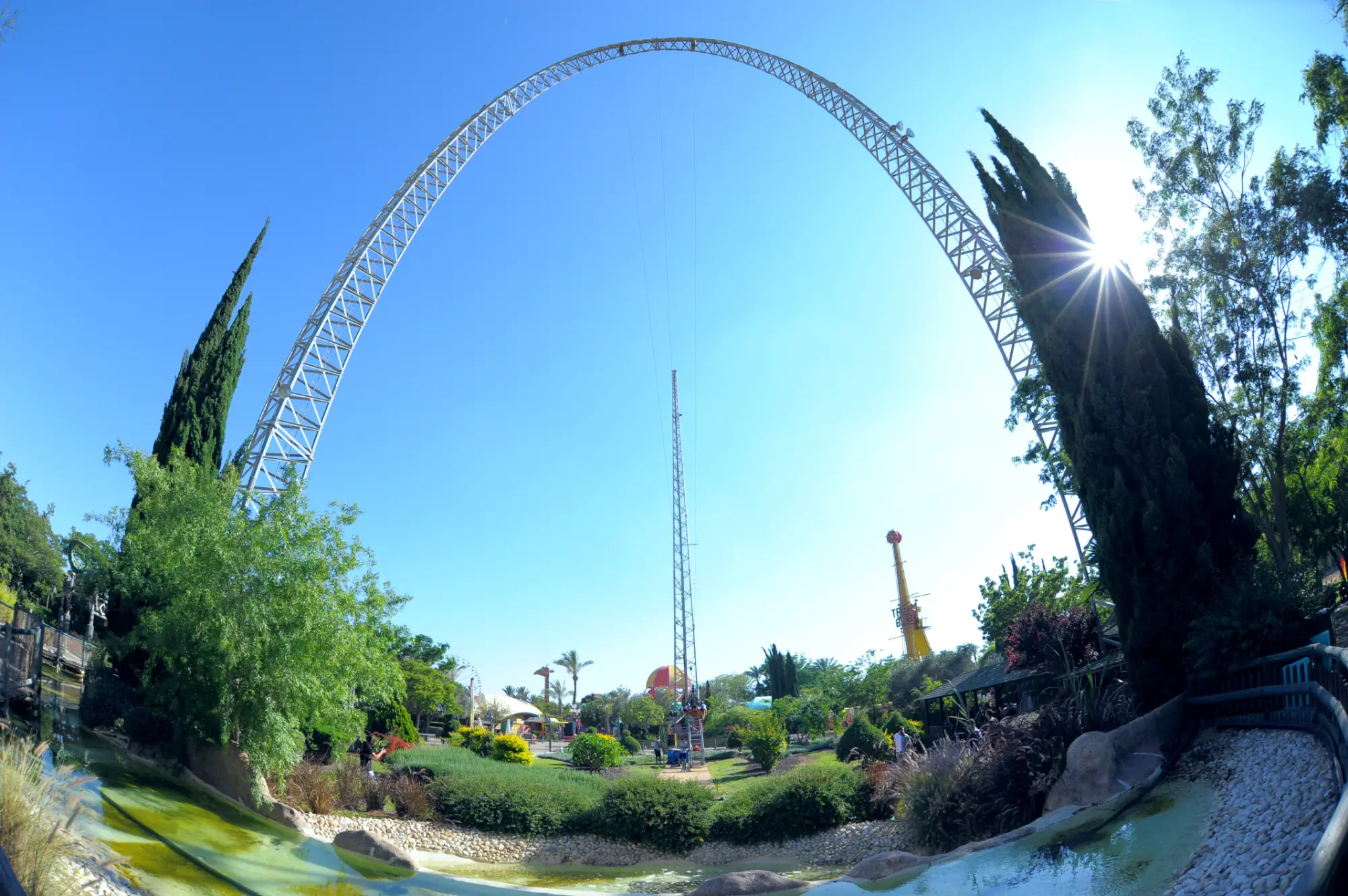 סקיי קוסטר סופרלנד (2)