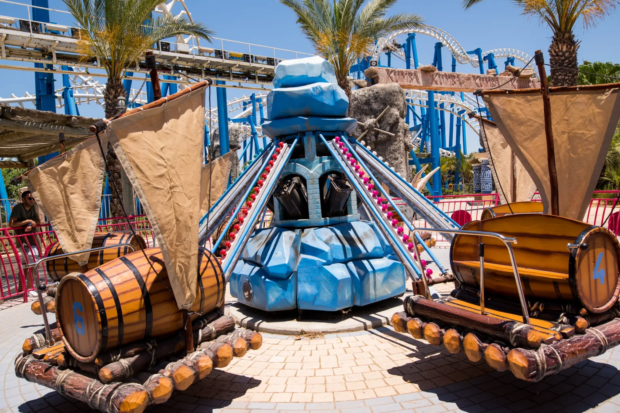 קרוסלת חביות סופרלנד